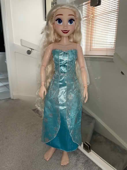 Photo of free Elsa doll 86cm (AB51) #1