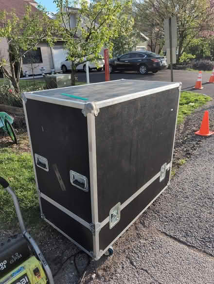 Photo of free Band or drum set box(curbside) (Winfield) #1