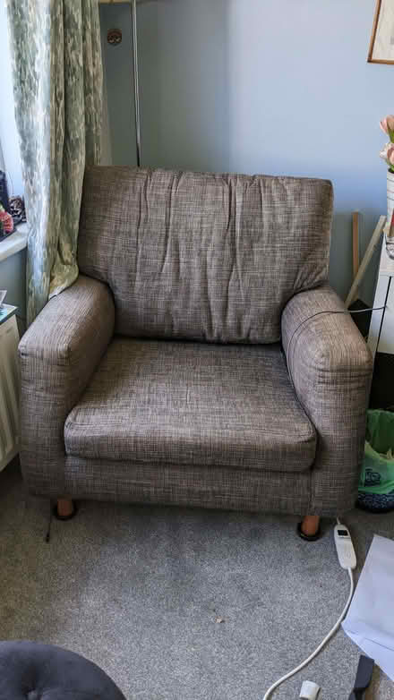 Photo of free Armchair (Hazlemere HP15) #1