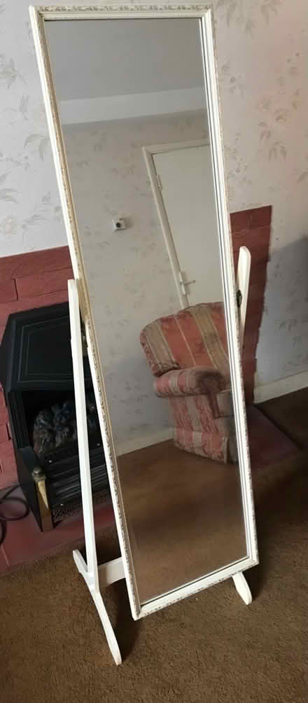 Photo of free Bedroom Mirror on Stand (Croydon CR0) #1