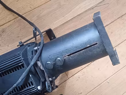 Photo of free 4 theatre lights (Orpington BR5) #2
