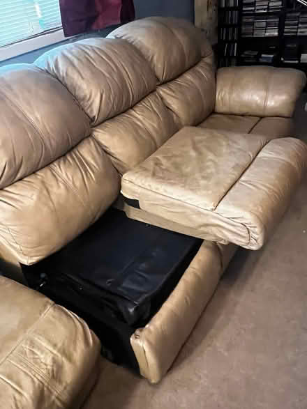 Photo of free Sofa bed and two reclining chairs (VB - N Hampt/DiaSprgs Bside Es) #3