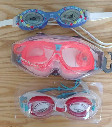 Photo of free Kids Swim Goggles (94087) #1