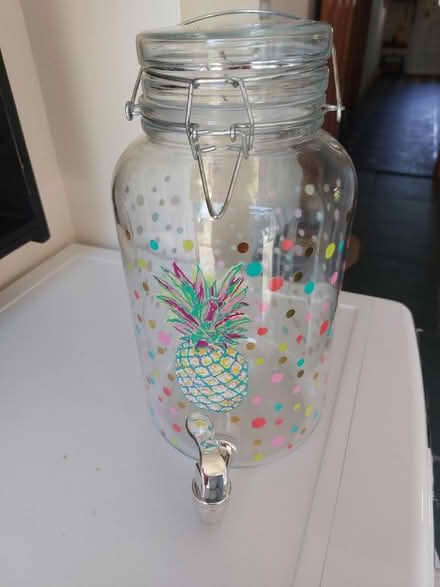 Photo of free Drinks urn (WF1) #1