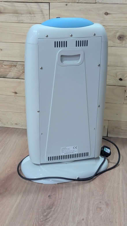 Photo of free Freestanding plug-in heater - Pale blue and white (Portsea PO1) #3