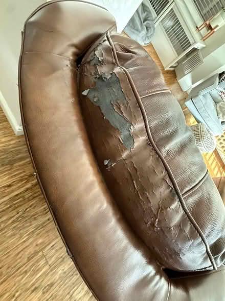 Photo of free Electric recliner (Trabuco Canyon) #4
