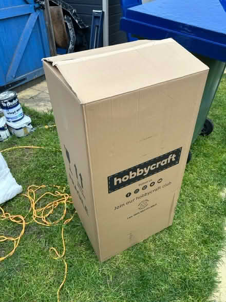 Photo of free Large box (Jennetts park RG12) #1