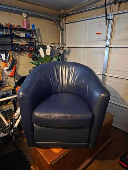 Photo of free Blue Accent Chairs (Brightwood Park, DC) #1