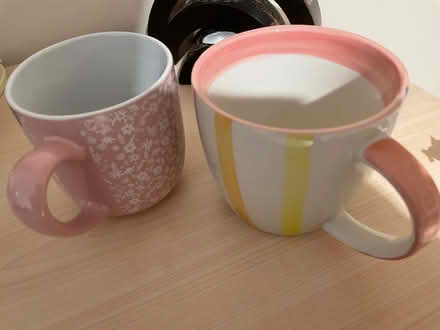Photo of free 2 mugs (Ha2 8pw) #1