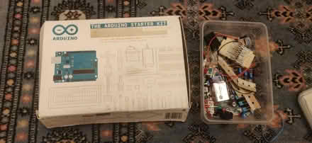 Photo of free Arduino Starter Kit (Newhaven EH6) #1