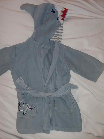 Photo of free Size XS Child Hooded Swim Robe (94087) #1