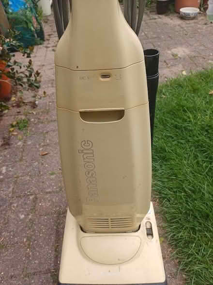 Photo of free Upright vacuum cleaner (Charlton OX12) #2