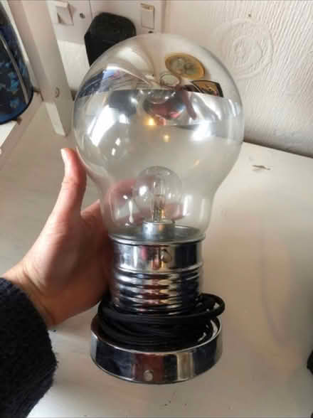 Photo of free Light Bulb Lamp 💡 (Cheshunt En8) #2