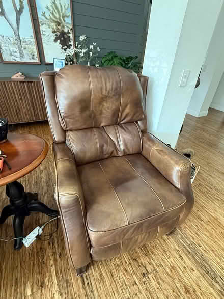 Photo of free Electric recliner (Trabuco Canyon) #1