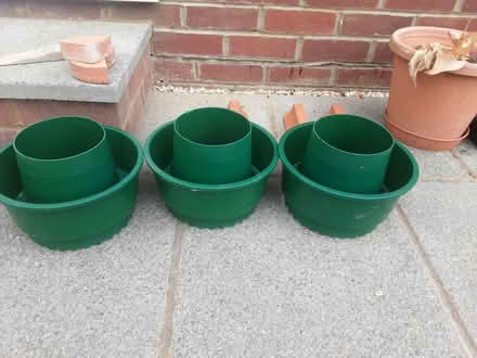 Photo of free Grow pots (Marlow SL7) #1