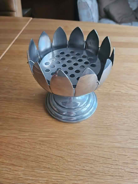Photo of free Flower holder (St Stephens AL3) #1