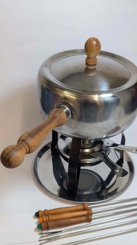 Photo of free Retro fondue set (Portsea PO1) #3