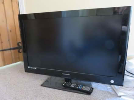 Photo of free 32 inch LCD telly, no sound! (Hook-a-Gate SY3) #2