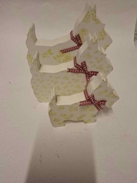 Photo of free Home Decor sign (Peachcroft OX14) #1