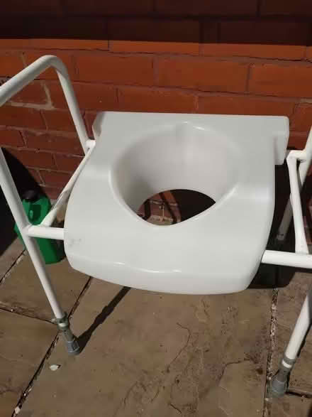 Photo of free Commode (Preston PR2) #1