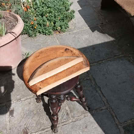 Photo of free Revolving Piano Stool (Marcham OX13) #1