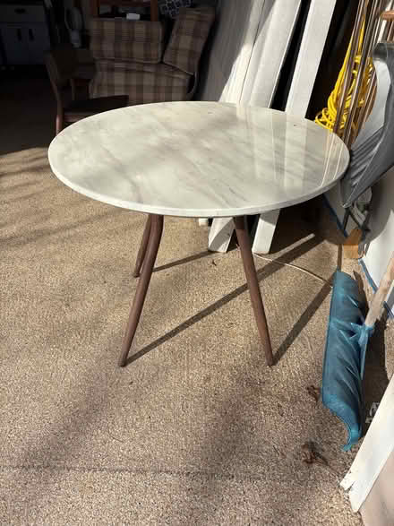 Photo of free Very heavy table (Kanata Lakes) #1