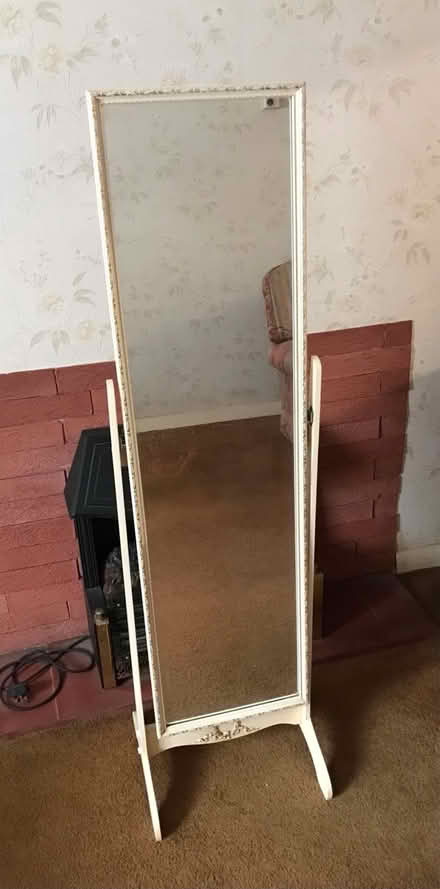 Photo of free Bedroom Mirror on Stand (Croydon CR0) #2