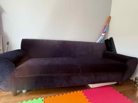 Photo of free Sofa (TW4) #2