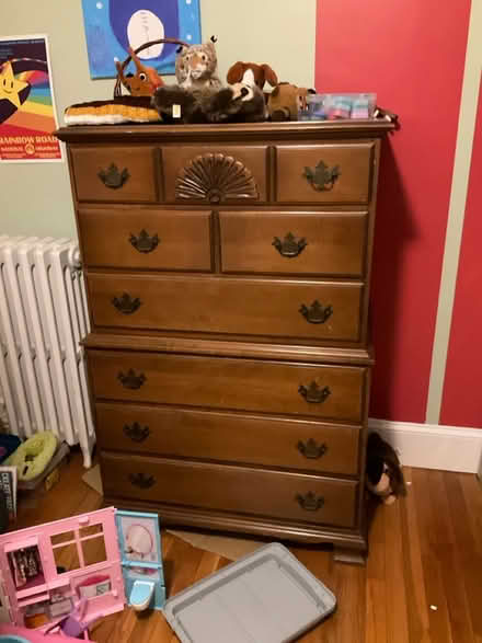 Photo of free Antique dresser (Near School at Mount Auburn.) #1