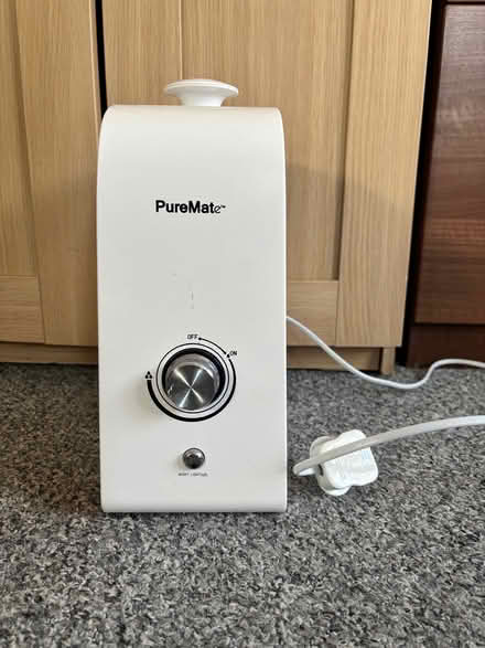 Photo of free Humidifier (Chigwell IG6) #1