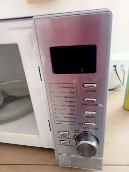 Photo of free Microwave and grill (Polegate BN26) #2