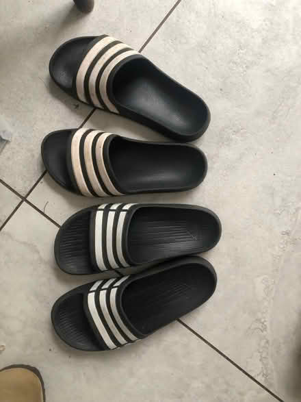 Photo of free Adidas children’s sliders (Bear Flat) #1