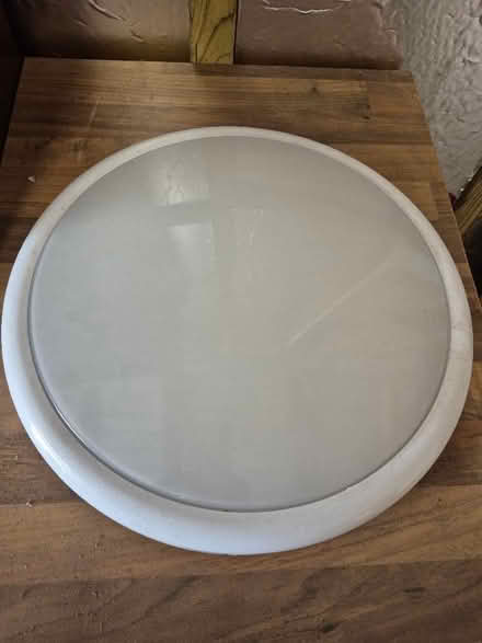Photo of free LED bathroom/kitchen light (Nantmel LD1) #1
