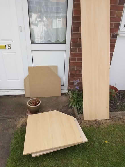 Photo of free bits of wood (ST3 Longton) #1