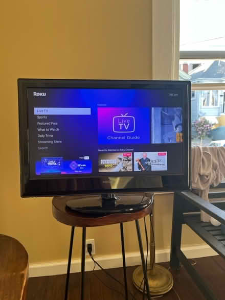 Photo of free 24” insignia LCD TV (Alameda) #1