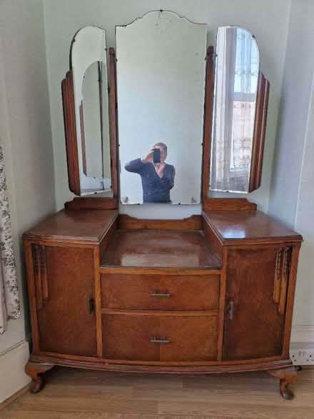 Photo of free Dressing table (Fulham Palace Rd W6) #1