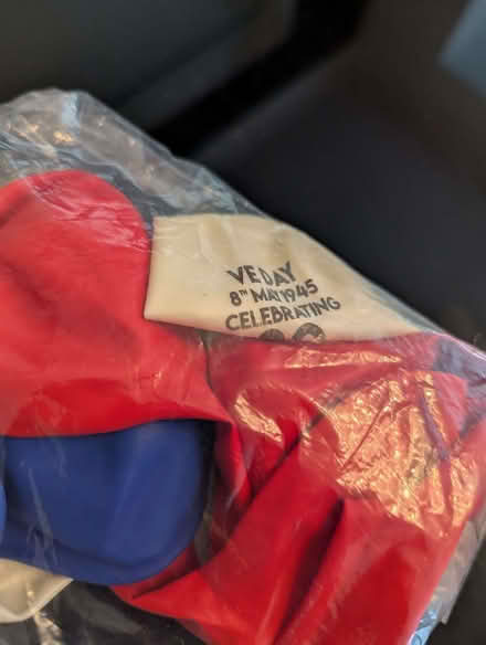 Photo of free VE day balloons (Melbourne CM1) #2