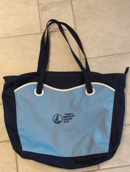 Photo of free Tote Bags (Trafalgar/River Oaks, Oakville) #2