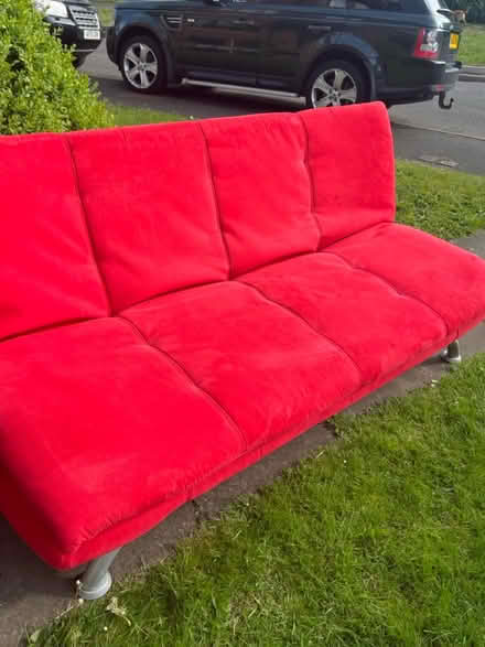 Photo of free Red bed settee (B26) #1