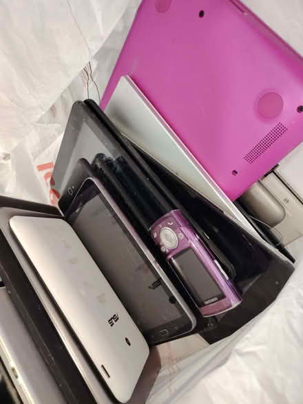 Photo of free Faulty Tablets (Cashes Green GL5) #1
