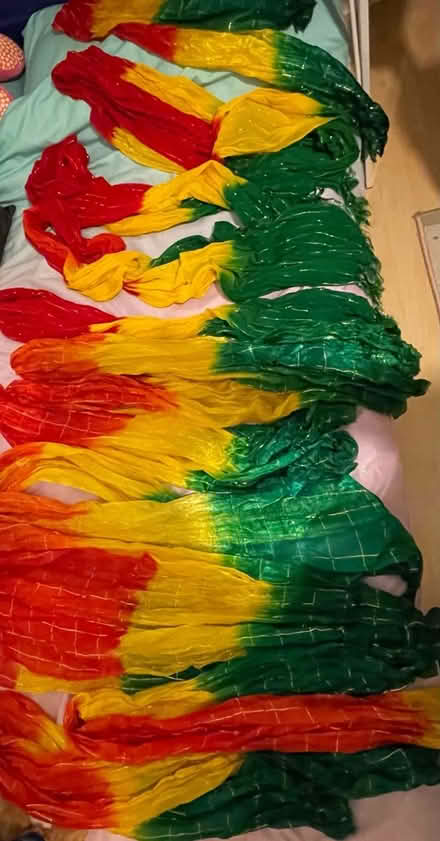 Photo of free Mehndi dupatas (Ha2 8pw) #1