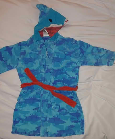 Photo of free Size S Child Hooded Swim Robe (94087) #1
