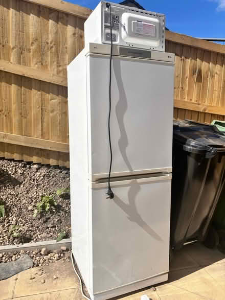 Photo of free LG FRIDGE/FREEZER & Microwave (64 Acorn Rise, Linthwaite) #2