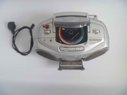 Photo of free Radio/Cassette/CD/mp3 player (Queen's park) #3