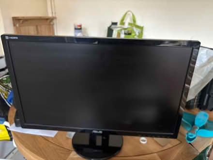 Photo of free Aseus monitor (I think 27inch?) (Limehouse E1) #1
