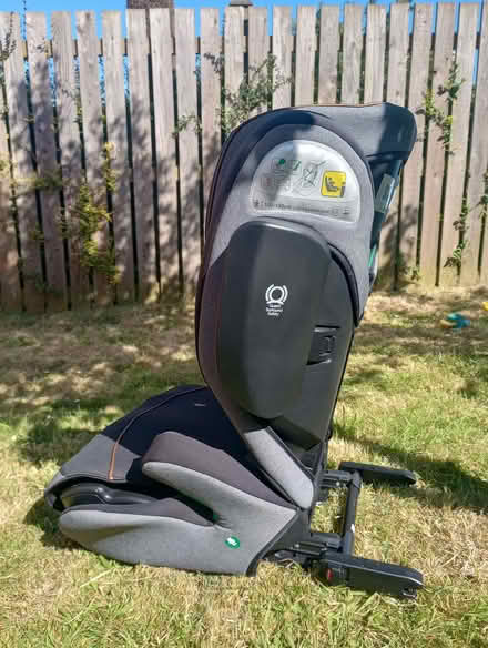 Photo of free Child car seat ISO fix (Kinghorn KY3) #2