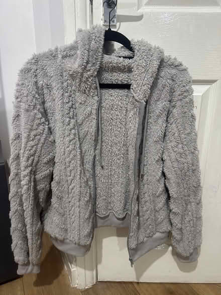 Photo of free Jacket (L4) #1