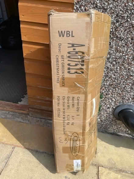 Photo of free 6FT Christmas tree (M33) #1