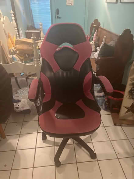 Photo of free Pink Gamimg Chair (Bowmansville PA) #1