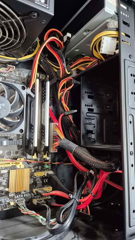 Photo of free PC Mini-Tower - 16GB RAM - No HDD (Kidlington OX5) #4